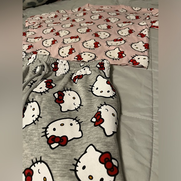 Hello Kitty Crop Top With Hello Kitty Pajama Shorts Bundle! - Picture 3 of 4